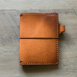 Chic Sparrow Hemingway Madrid - Passport size